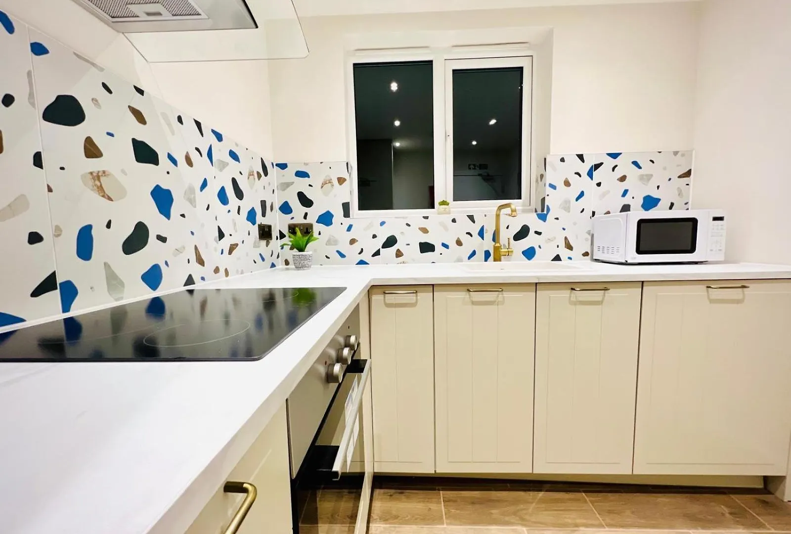 London Holly A Mini Studios Great Location For Tourist!!! United Kingdom